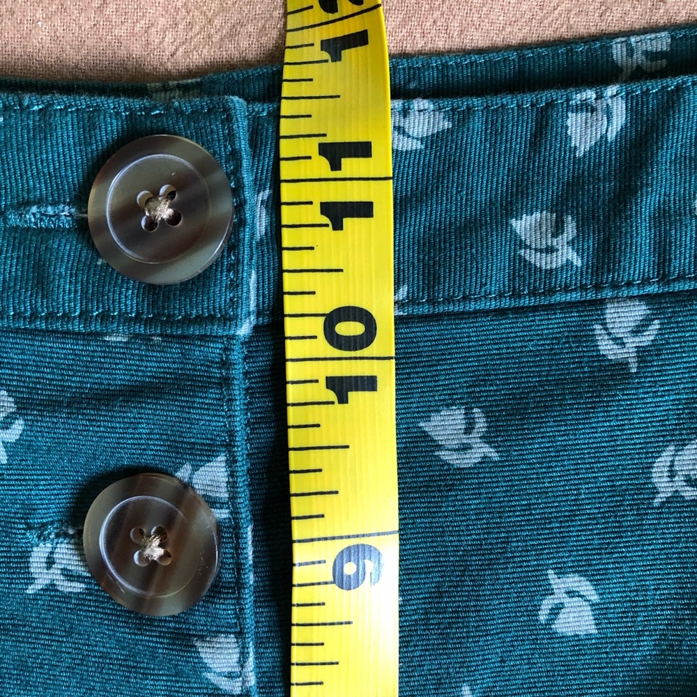 Kimchi Blue Urban Outfitters button front high waisted green retro shorts size 4 - Picture 7 of 9